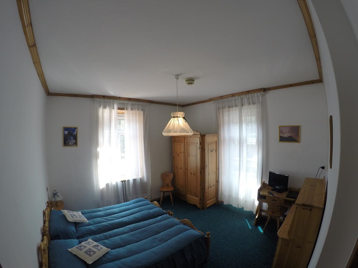 Hotel Fiames Cortina dʼAmpezzo Eksteriør billede