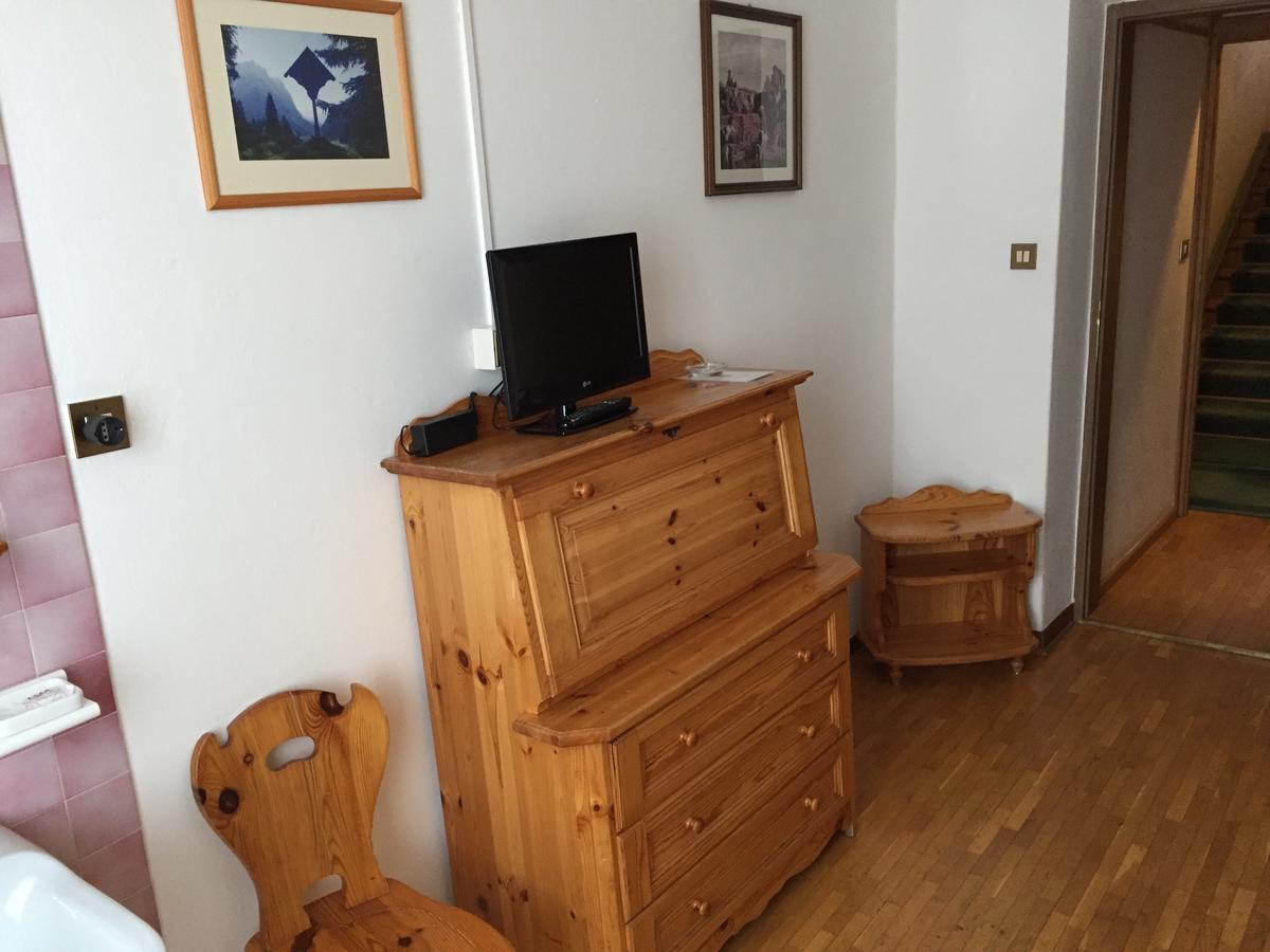 Hotel Fiames Cortina dʼAmpezzo Eksteriør billede